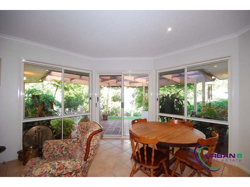 3 Parklane Tce, Brookfield QLD 4069